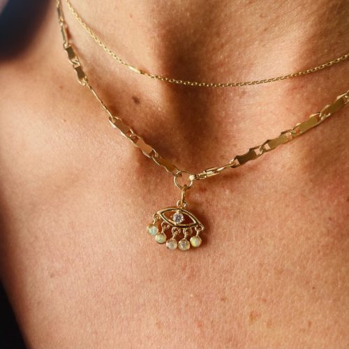 collier opale oeil