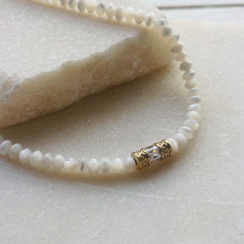 collier nacre